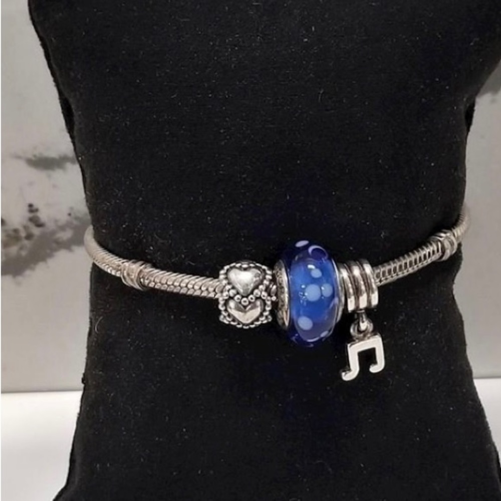 Pandora Bracelet Silver .925 with charms. ID44 - Picture 4 of 5